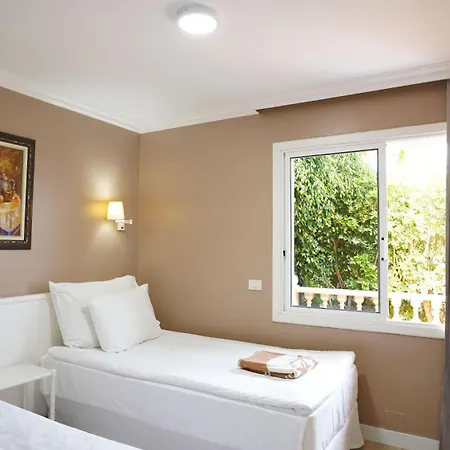 Coral La Quinta Park Santa Úrsula